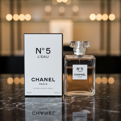 Chanel No. 5 L’Eau Eau de Toilette – Luminous & Modern Women’s Fragrance with clear glass bottle and white box