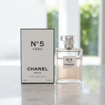 Chanel No. 5 L’Eau Eau de Toilette – Luminous & Modern Women’s Fragrance with elegant glass bottle and box packaging